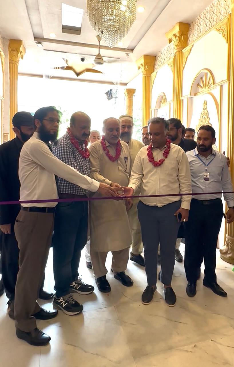 Chief guests cut the ceremonial ribbon and formally inaugurate the 2nd Annual Peace Conference.